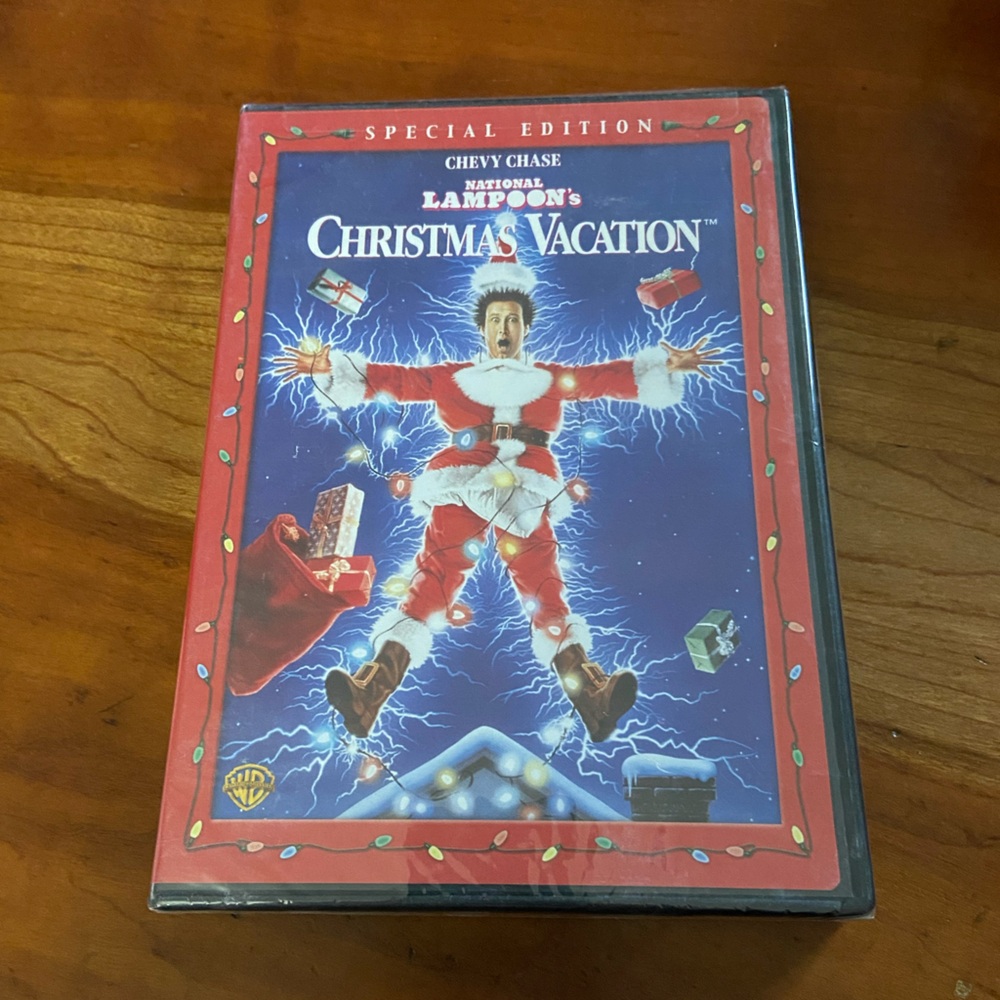 Warner Bros. Christmas Vacation DVD - Red and Blue Cover